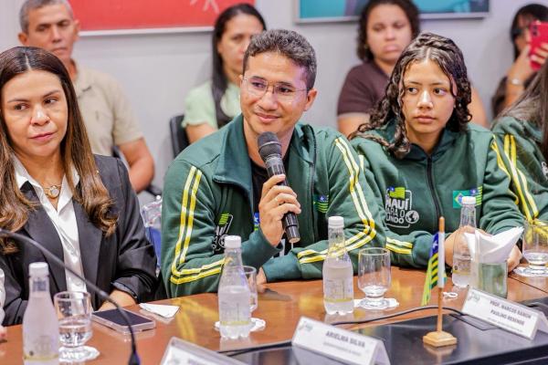 Programa Do Piau&iacute; para o Mundo ter&aacute; 300 vagas em 2026, anuncia Rafael Fonteles(Imagem:Gabriel Paulino)