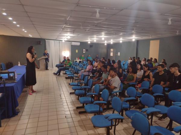 CREF15 realiza ação itinerante em Floriano e promove interação com profissionais de Educação Física.(Imagem:FlorianoNews)