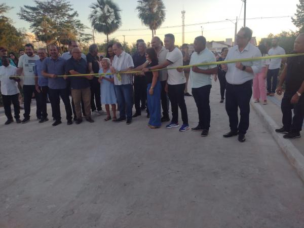 Prefeitura de Floriano entrega duas novas pontes e transforma mobilidade em bairros da cidade.(Imagem:FlorianoNews)