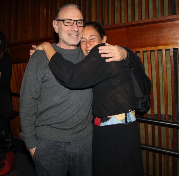 Marco Ricca prestigia Andrea Beltrão no teatro.(Imagem:Tomzé Fonseca/ AgNews)
