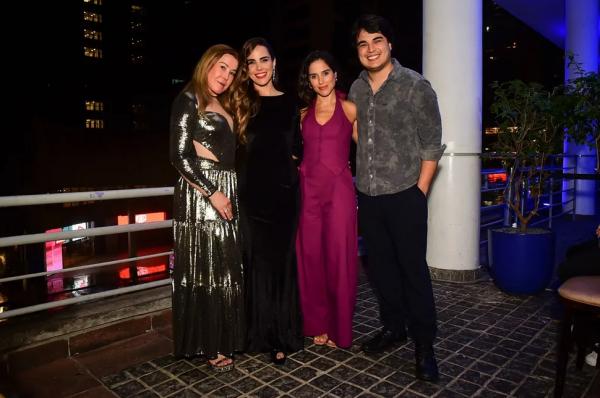 Zilu Godoi com os filhos Wanessa Camargo, Camilla Camargo e Igor Camargo.(Imagem:Brazil News)