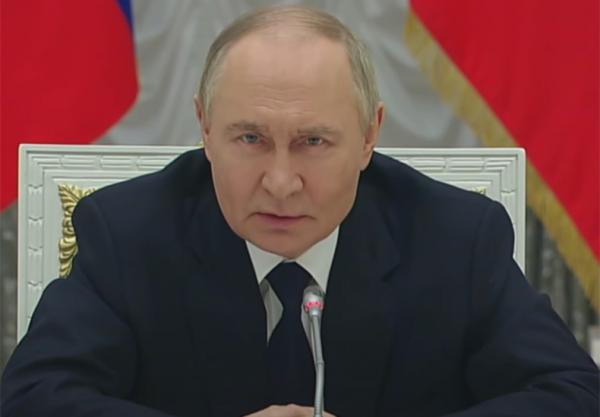 A Rússia disse nesta terça-feira (15) que declarações do presidente dos Estados Unidos, Donald Trump, incluindo uma ameaça de sanções aos compradores de exportações russas, são sér(Imagem:Reprodução)