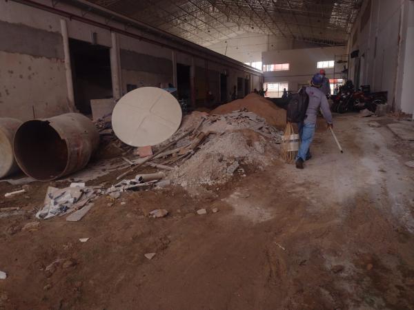 Prefeito Antônio Reis acompanha de perto reforma do Mercado Público Central de Floriano(Imagem:FlorianoNews)