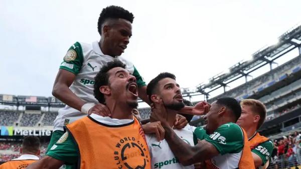 O jogador Flaco López, do Palmeiras, comemora gol contra a equipe do Al Ahly SC, durante partida válida pela fase de grupos, da Copa do Mundo de Clubes da Fifa, no Metlife Stadium.(Imagem:Cesar Greco/Palmeiras)