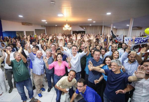 Com Joel nos bra&ccedil;os do povo e Ciro ovacionado, multid&atilde;o recebe pr&eacute;-candidatos na zona Norte.(Imagem:Ascom)