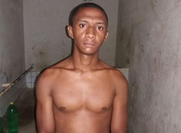Foragido da Penitenciária Major César é preso por tráfico de drogas em Floriano