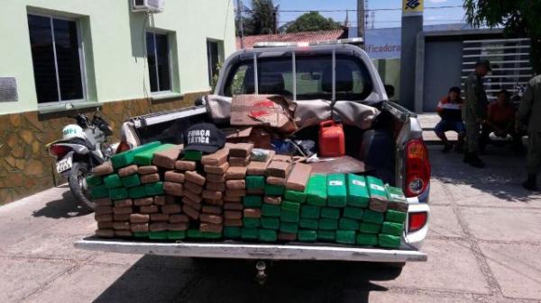 For&ccedil;a T&aacute;tica apreende grande quantidade de maconha em Floriano.(Imagem:For&ccedil;a T&aacute;tica)