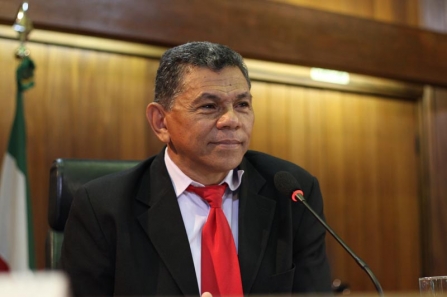 Deputado enaltece papel de Themistocles Filho na aprovação de matérias