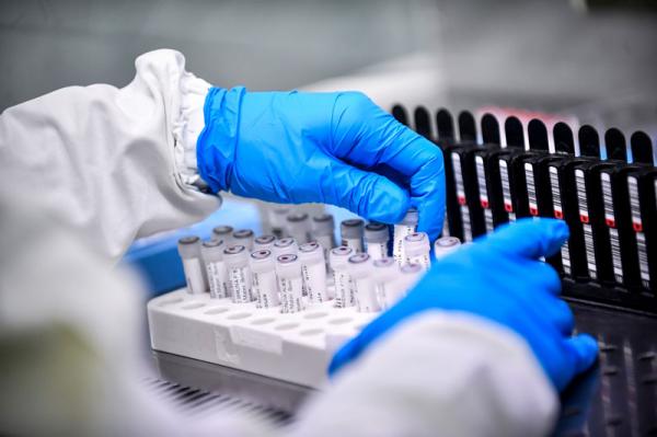 Brasil registra mais de 100 mil casos da covid pela 1ª vez desde fevereiro