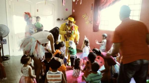 Hotelzinho Recreativo Escadinha do Saber realiza baile de carnaval com as crian&ccedil;as.(Imagem:FlorianoNews)