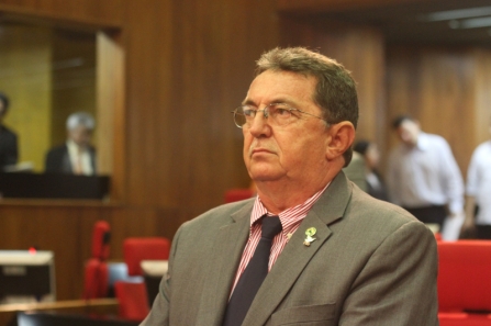 Rubem Martins contesta líder do Governo sobre contas do governo