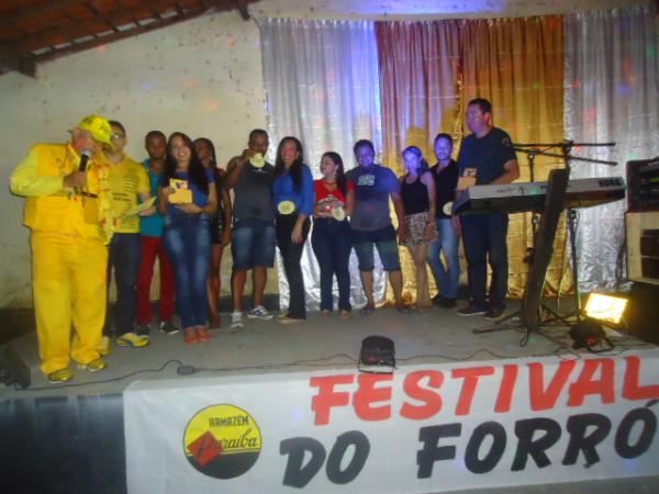 Festival de Forr&oacute; abrilhanta noite de s&aacute;bado em Floriano.(Imagem:FlorianoNews)