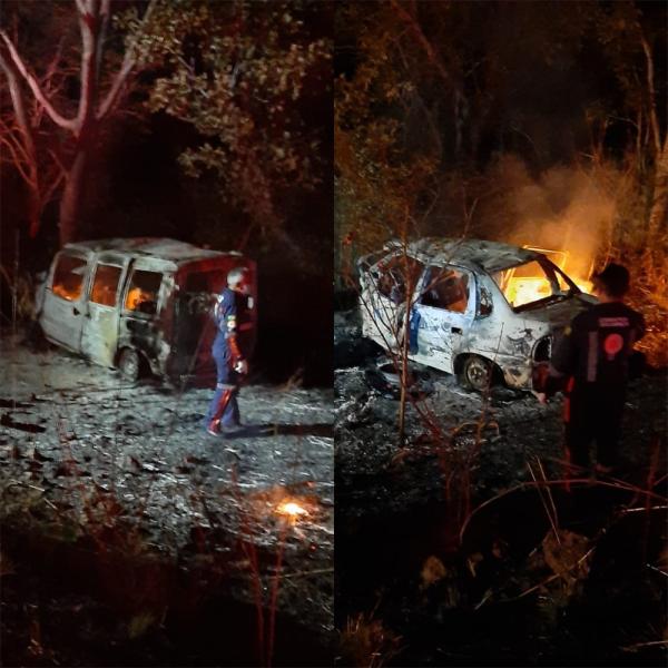 Carros pegam fogo ap&oacute;s colis&atilde;o.(Imagem:Reprodu&ccedil;&atilde;o /Redes Sociais)