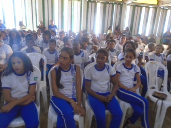 Projeto que visa o uso racional de água e energia elétrica contempla escolas da Rede Municipal
