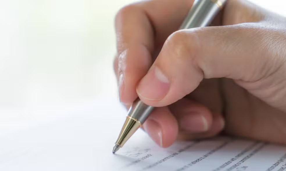 Concursos e seleções em PE têm mais de 976 vagas e salários de até R$ 15 mil; saiba como se inscrever
