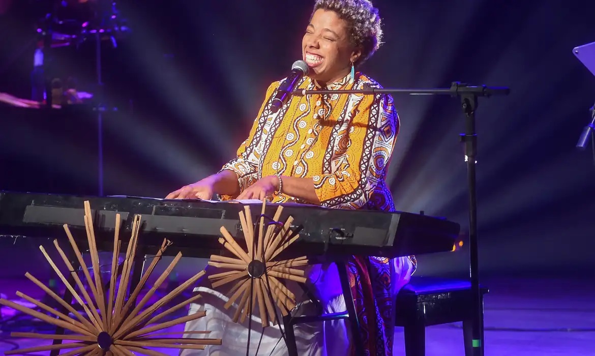 Cena Musical, da TV Brasil, apresenta show da Banda Jazz das Minas
