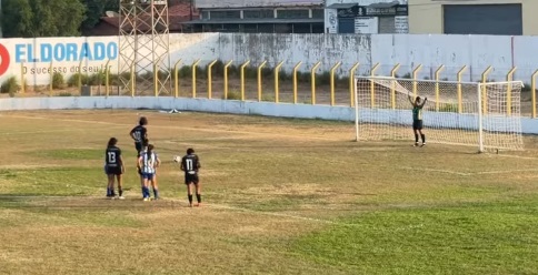 Oeirense e Tiradentes estreiam com goleadas no Piauiense Feminino