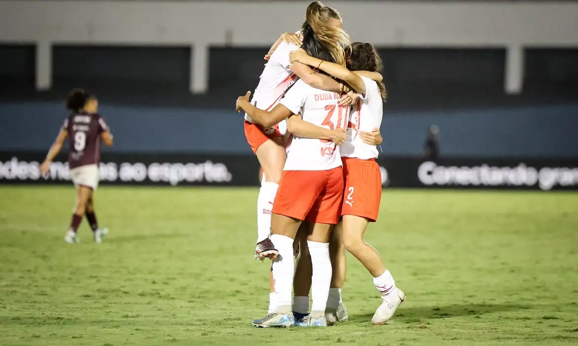 Copa do Brasil: Bragantino abre vantagem sobre Ferroviária nas quartas
