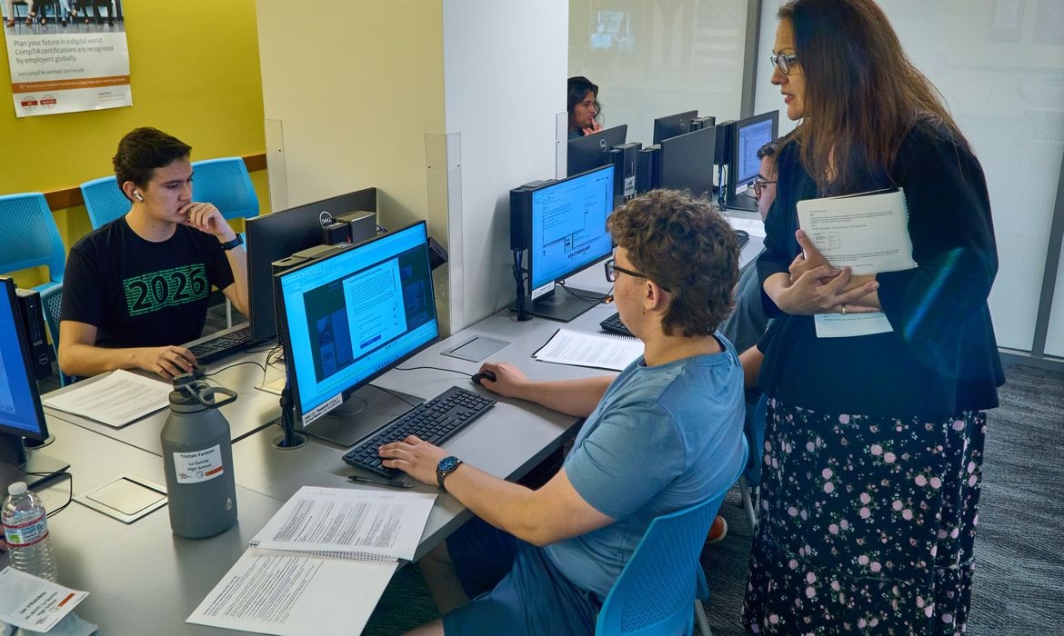 MEC libera novas formações online para professores
