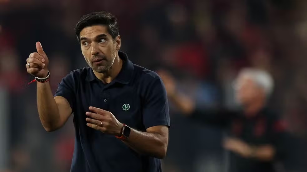 Abel ironiza em meio à boa fase do Palmeiras: "Time sem repertório, um treinador que não presta"
