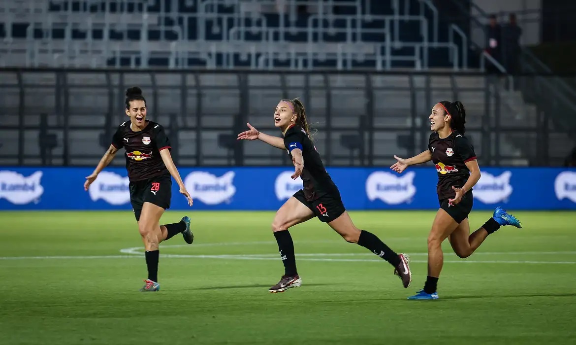 Inter e Bragantino avançam às semifinais da Copa do Brasil Feminina
