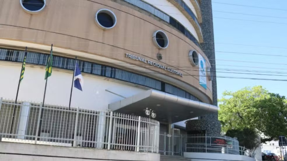 TRE-PI recebe pedido de extensão do horário de votação em Teresina
