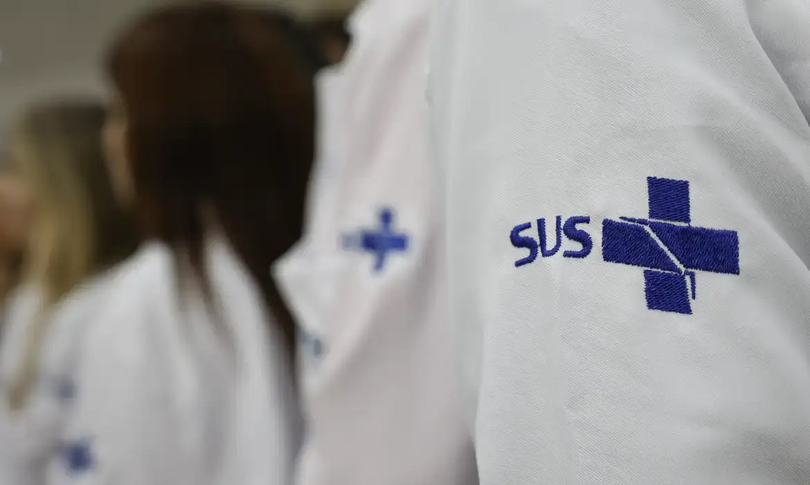 Mais Médicos Especialistas oferece 224 vagas imediatas em nova chamada
