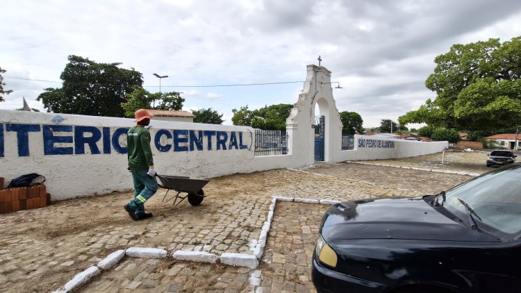Prefeitura de Floriano intensifica limpeza e manutenção dos cemitérios para o Dia de Finados
