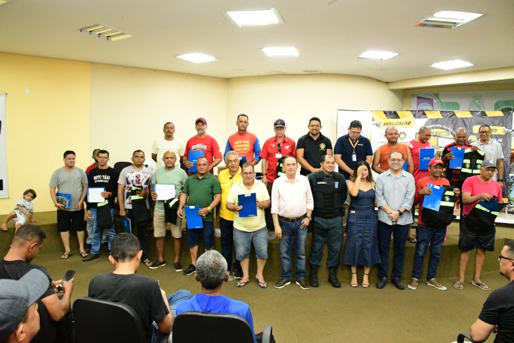 Prefeitura de Floriano certifica 103 mototaxistas por meio da Sutran

