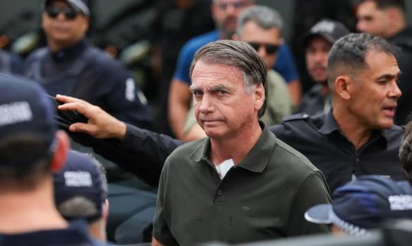 Bolsonaro cita paranoia em audiência de custódia; prisão é mantida