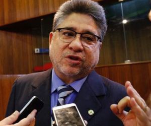 Governador diz ao MDB que defende "chapão" dos aliados na disputa proporcional