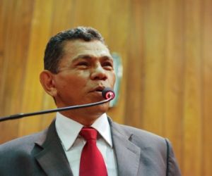 Líder do governo anuncia medidas para garantir abastecimento d´água